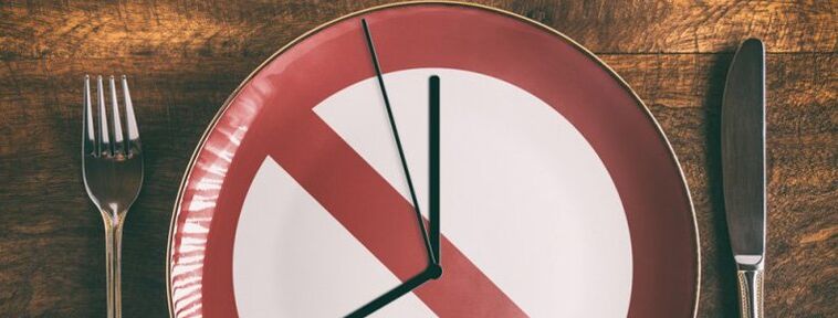 голодування по годинах для схуднення на 7 кг за тиждень